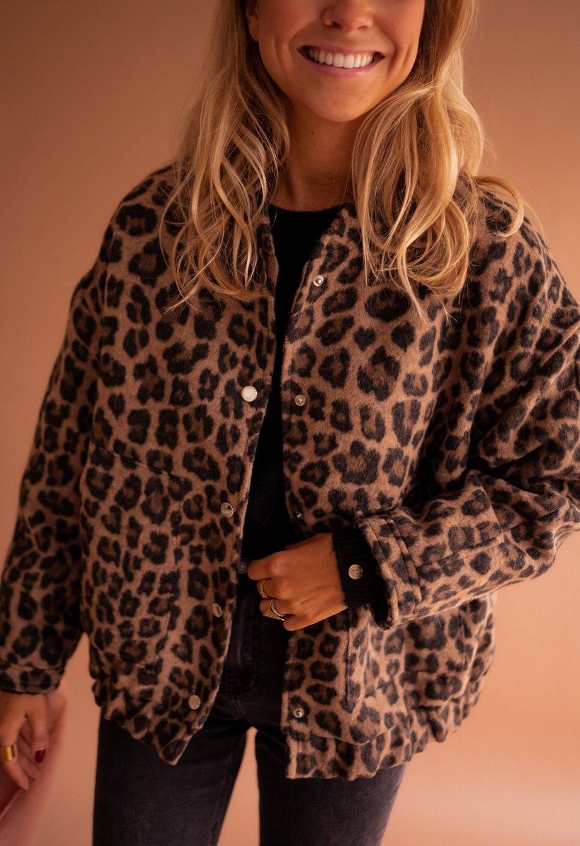 Dagmara | pikowana kurtka oversize w panterkę